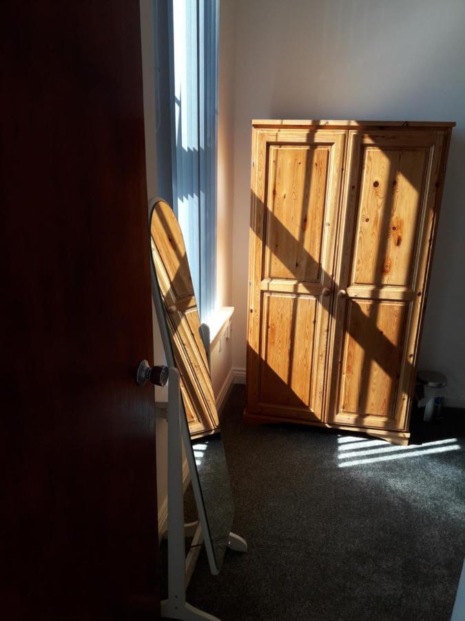 Southbay Flats Flat 2 *