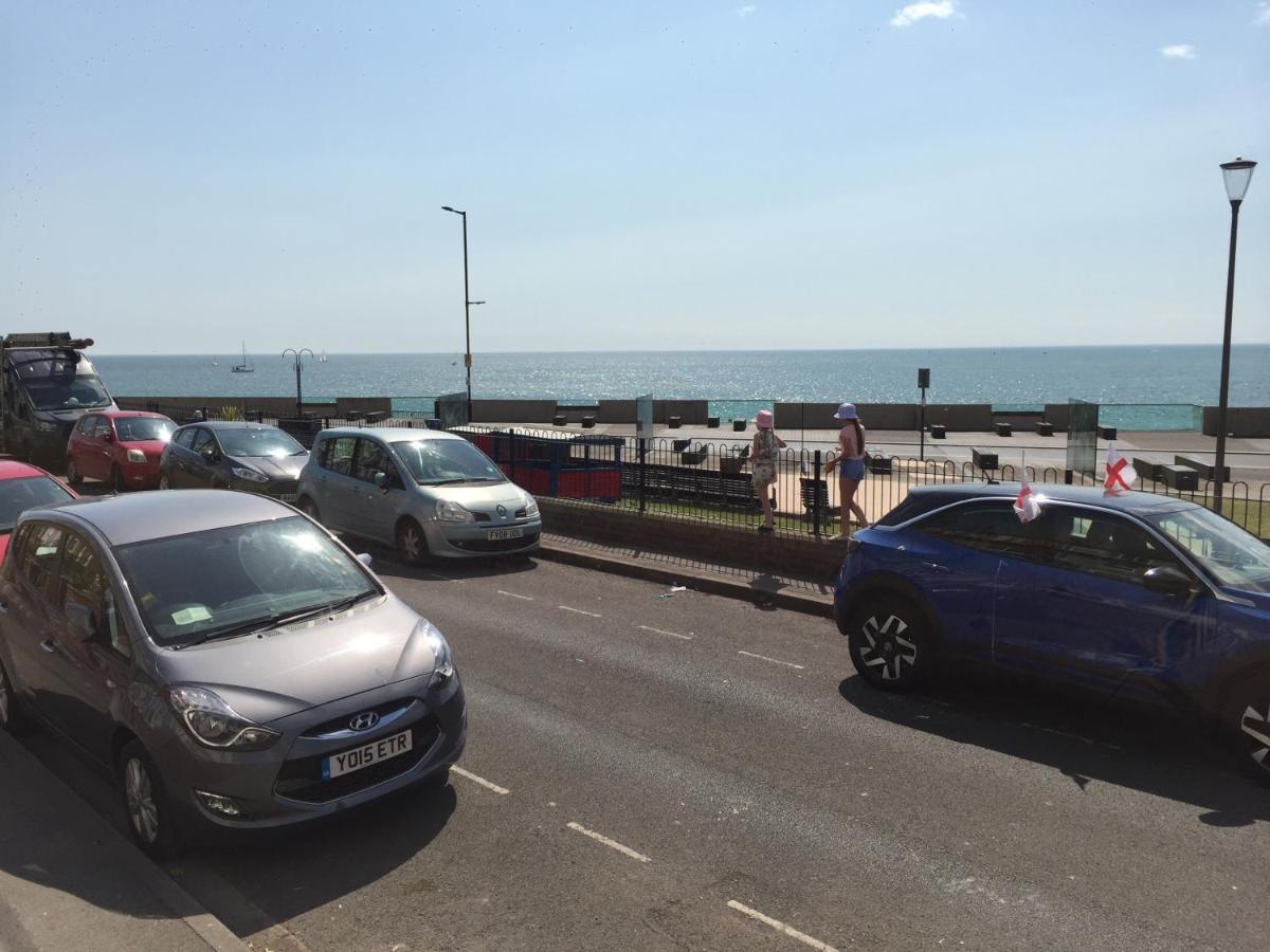 Southbay Flats Flat 2 *