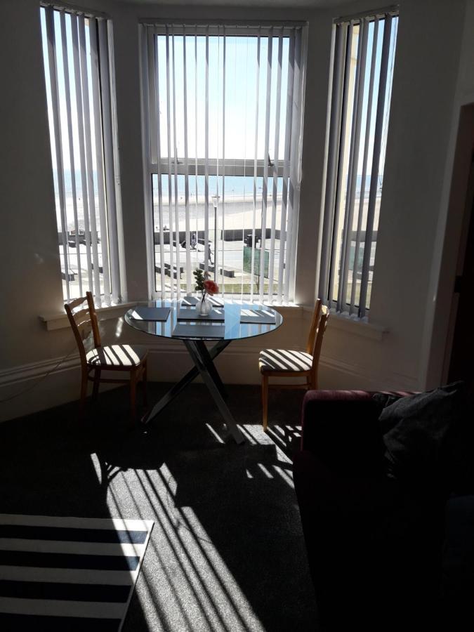 Southbay Flats Flat 2 Apartment *